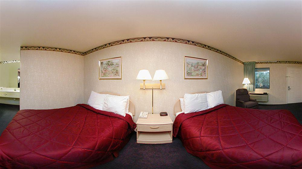 Rodeway Inn & Suites Hwy 290 Nw Houston Exterior foto